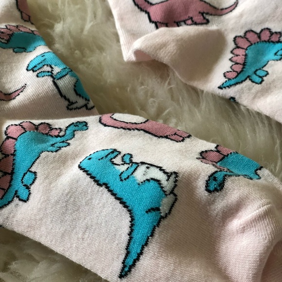 🦕 🦖 Dinosaur Socks - Picture 3 of 4